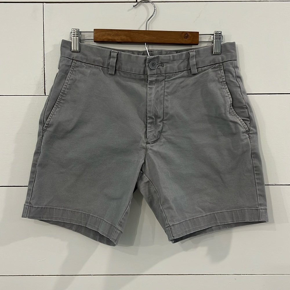 Vineyard Vines Gray Flat Front Men’s Shorts